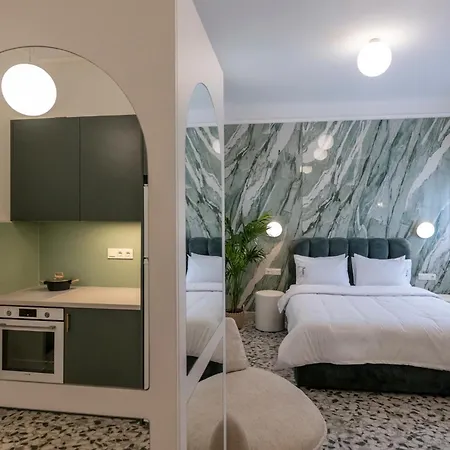 Aone Luxury Каламата