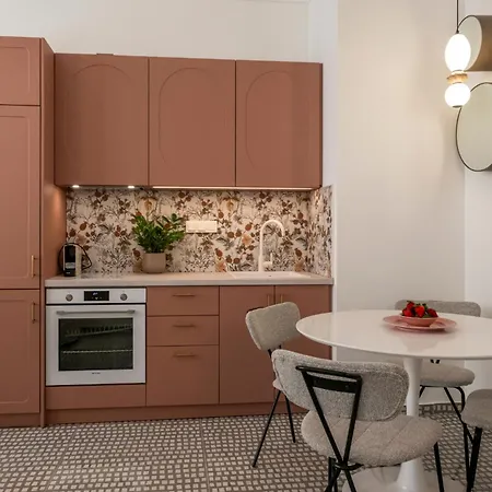 Aone Luxury Каламата